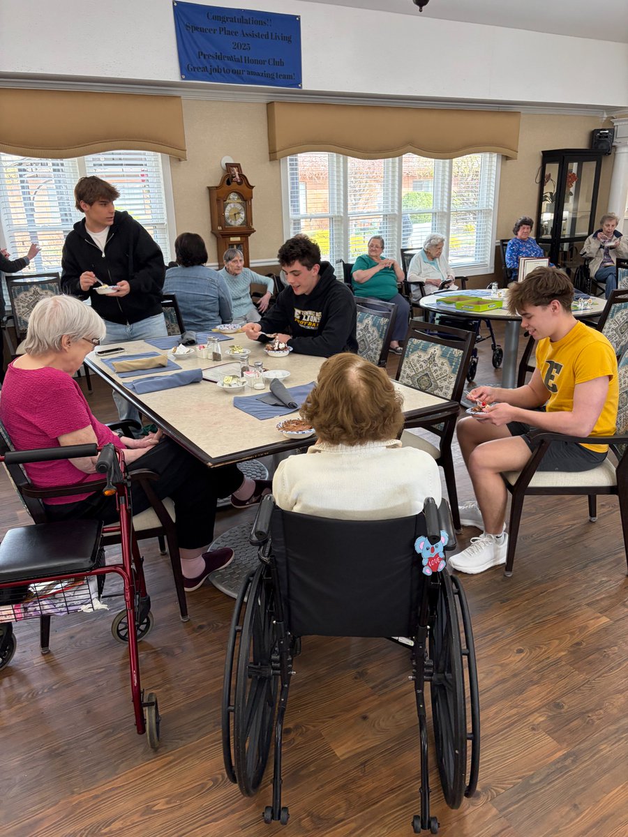 Fort Zumwalt East Lions Football tweet media