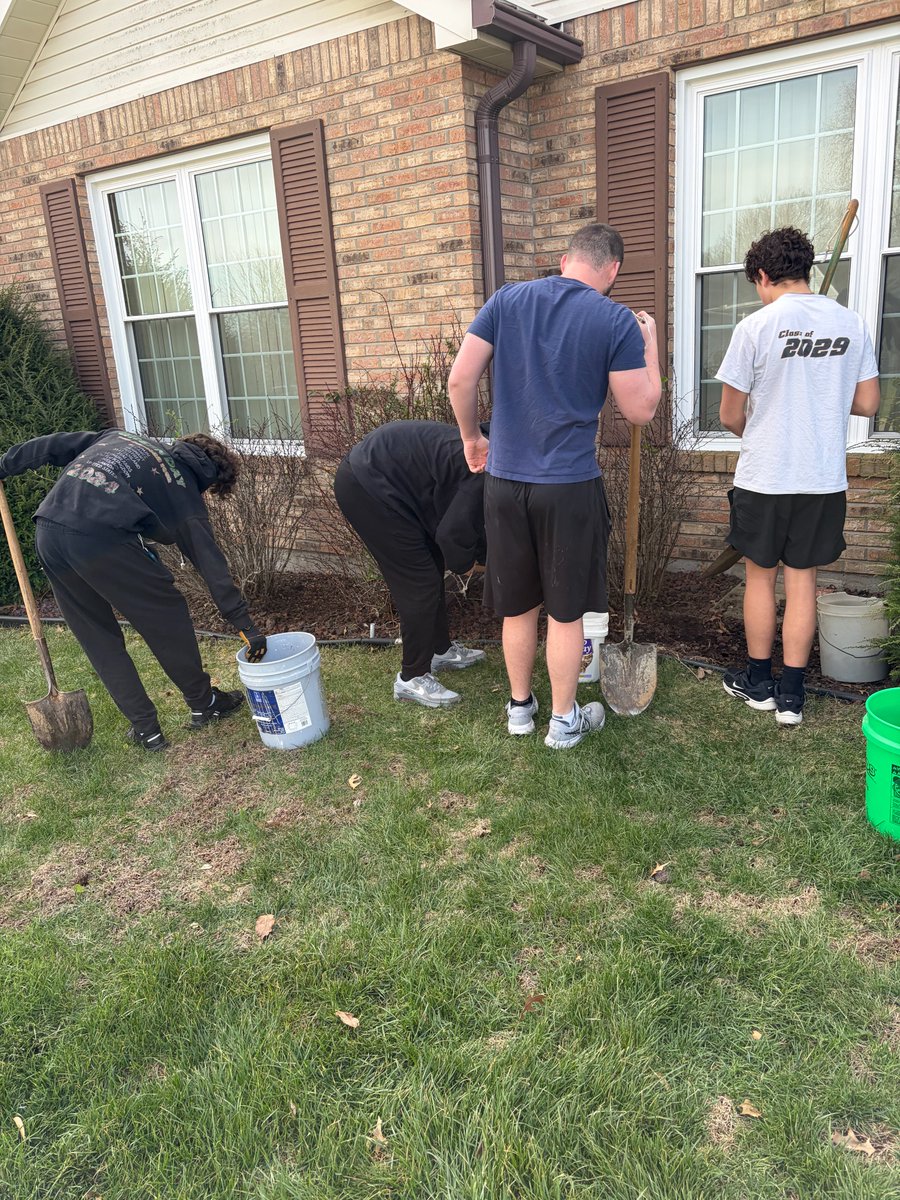 Fort Zumwalt East Lions Football tweet media