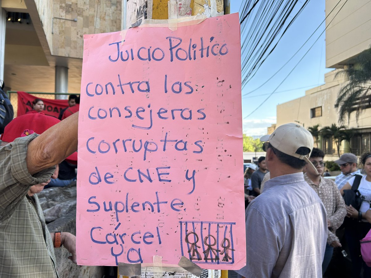 minota.com tweet media