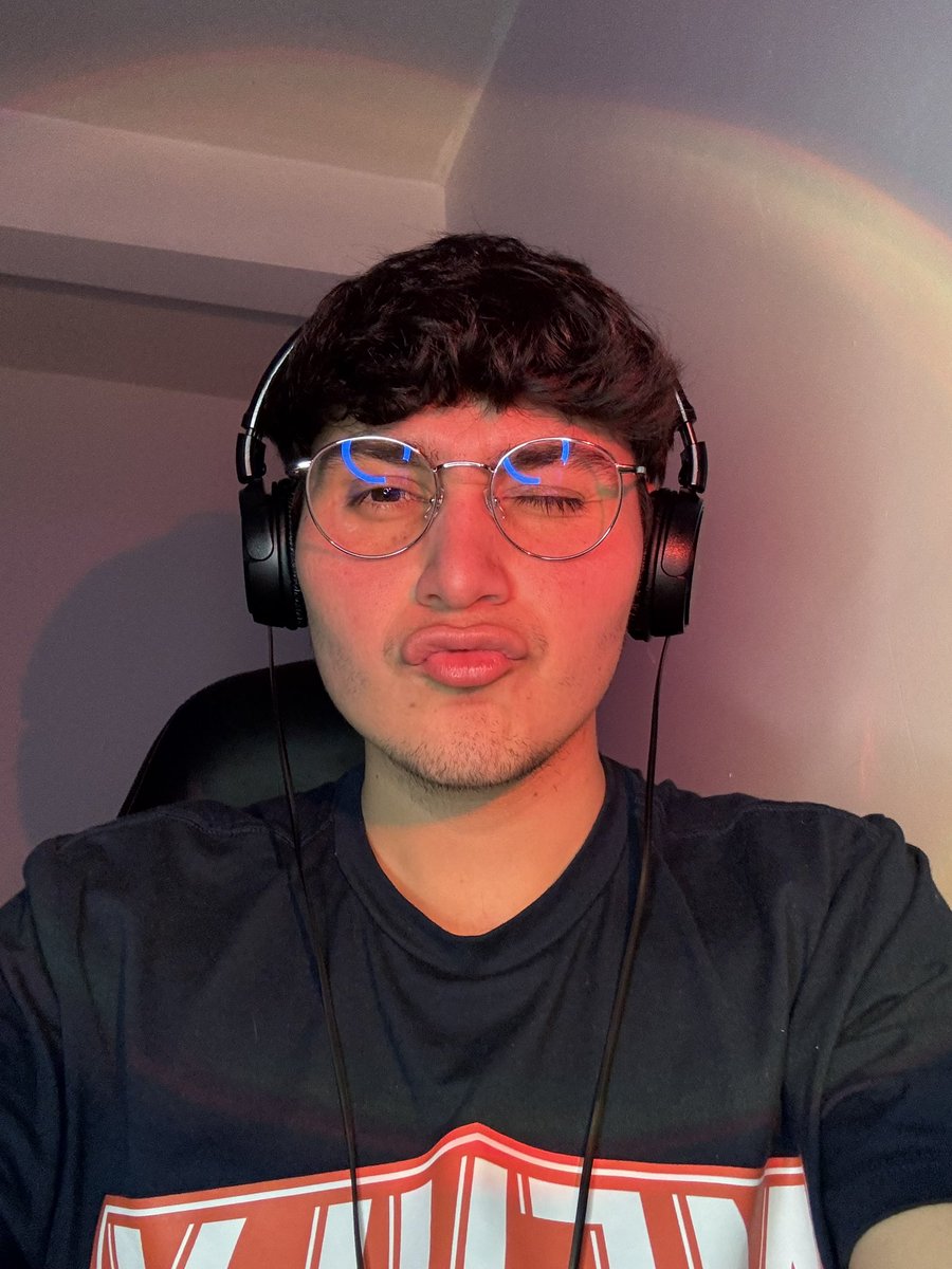 Carlitos Urquiza tweet media