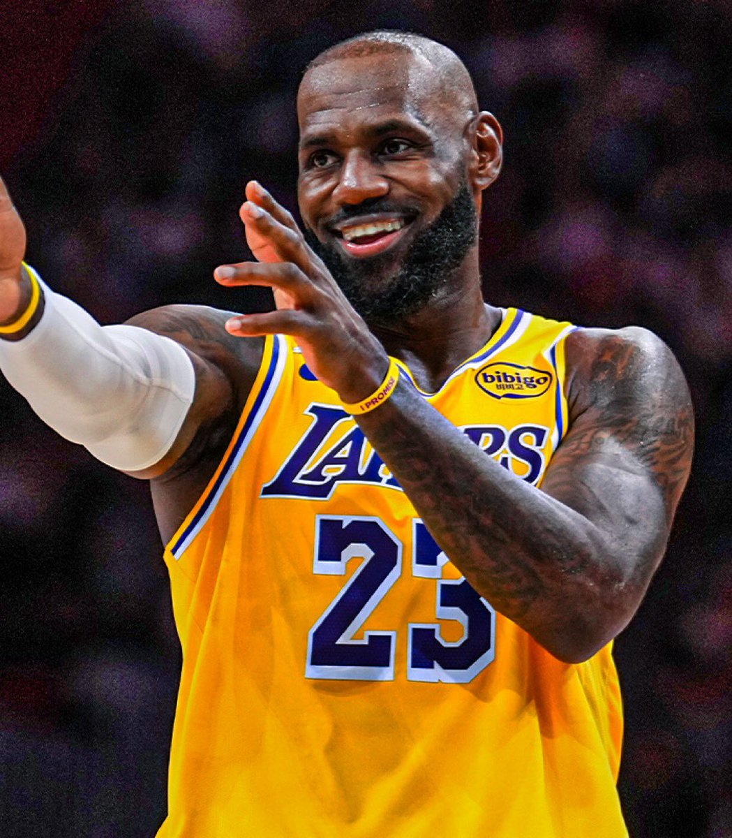 Witness King James tweet media