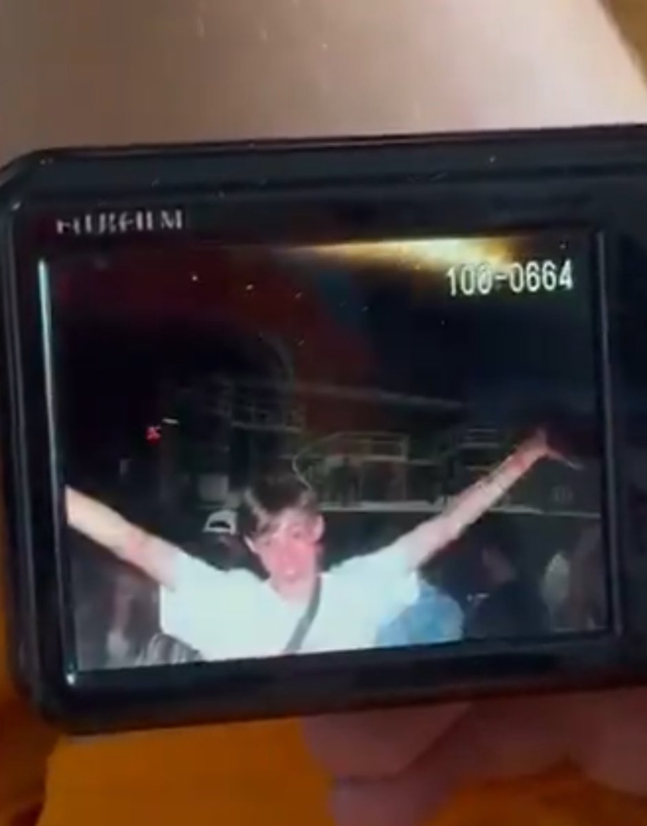 liv ⋆｡˚ tweet media