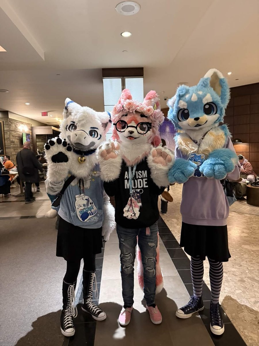 lyla 🐾🔜FWA tweet media