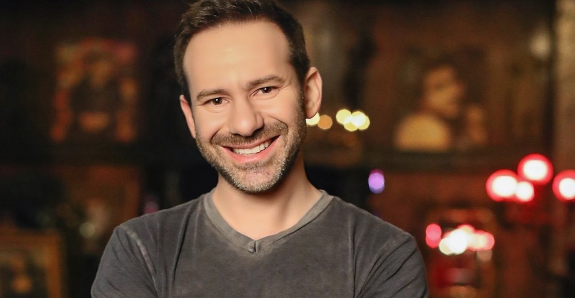 roastbrief's tweet image. Hoy despedimos a #LeonidRadvinsky 👋💻, fundador de @OnlyFans: conectó creadores y fans, generando $5.8 B en 2024 y redefiniendo la creator economy. Innovación y disrupción en suscripciones. #CreatorEconomy #Innovación #OnlyFans

Lee la nota aquí: bit.ly/4bEmAYL