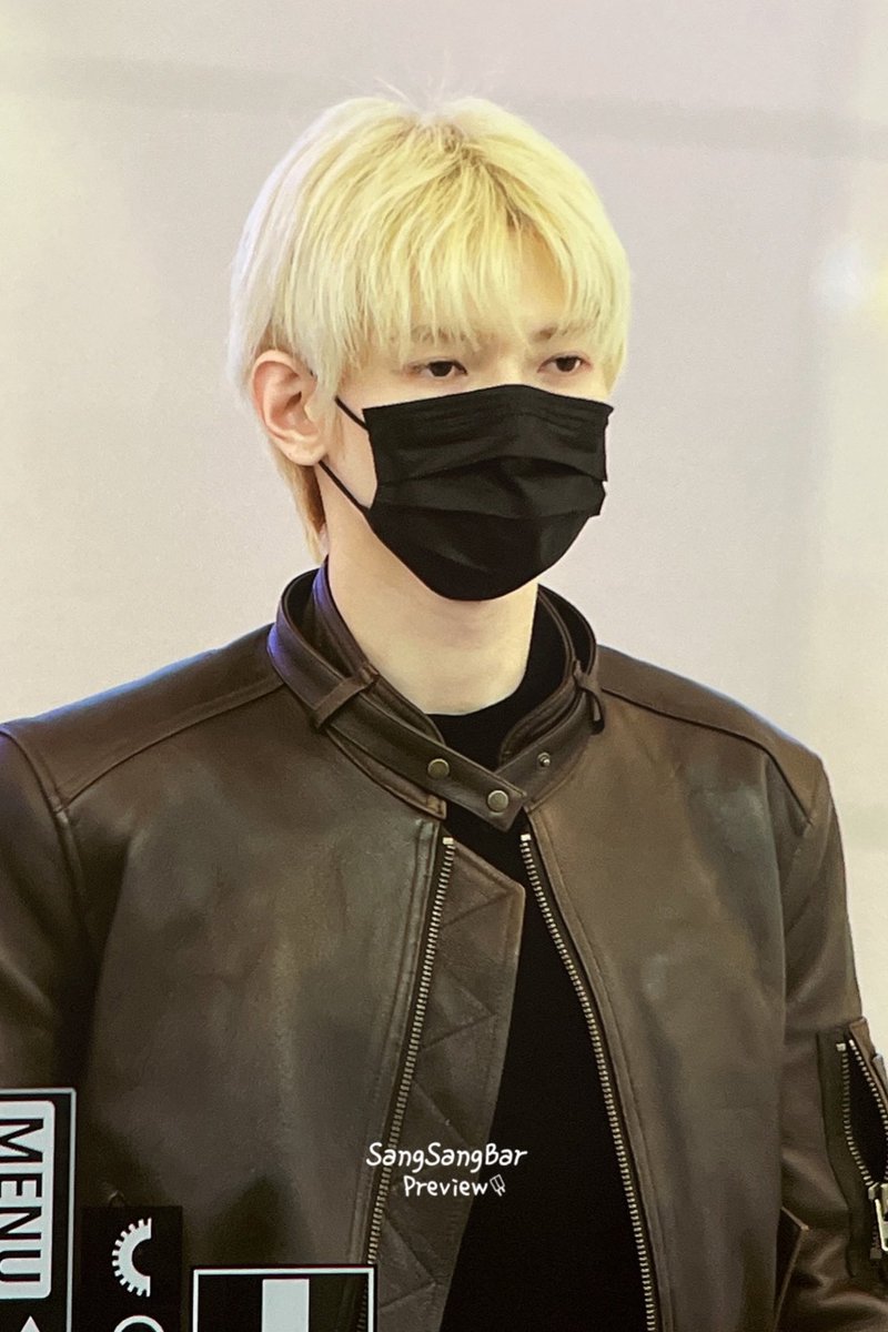 Does Yeosang Look Good Today? tweet media