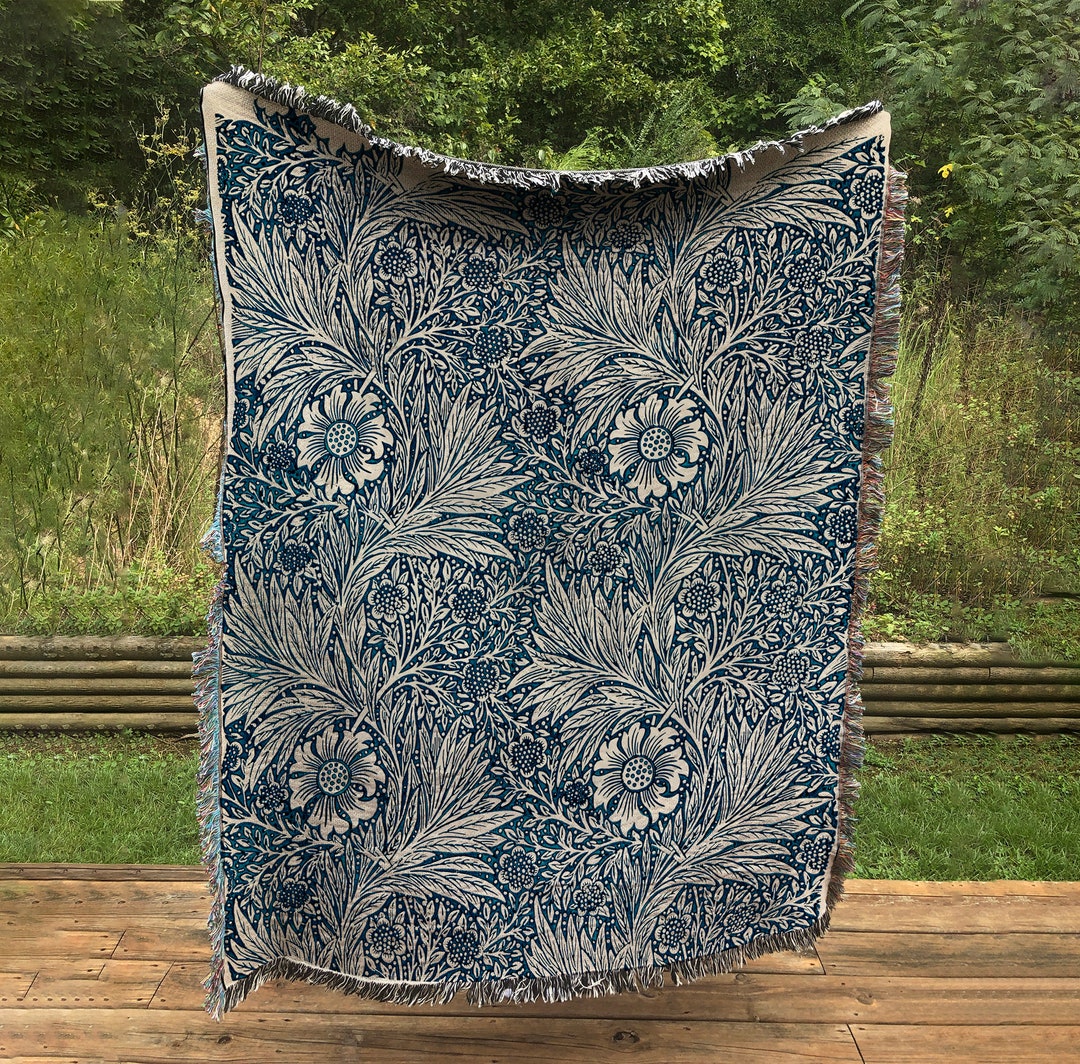 SerenitySpaGift's tweet image. William Morris Indigo Woven Tapestry: Bohemian Cotton Throw Blanket by DesignBohemian etsy.com/listing/108514… #HomeDecor #BohemianStyle #ThrowBlanket #WallArt #InteriorDesign