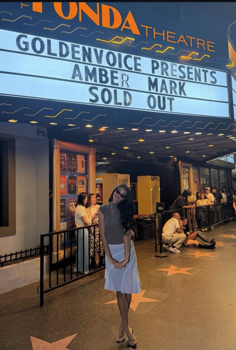 darcy fwd: tweet media