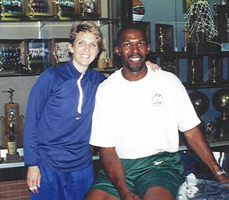 Sandy Slade tweet media