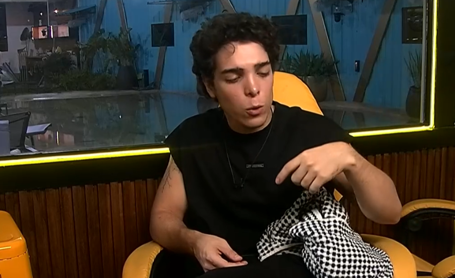 aaron  tweet media