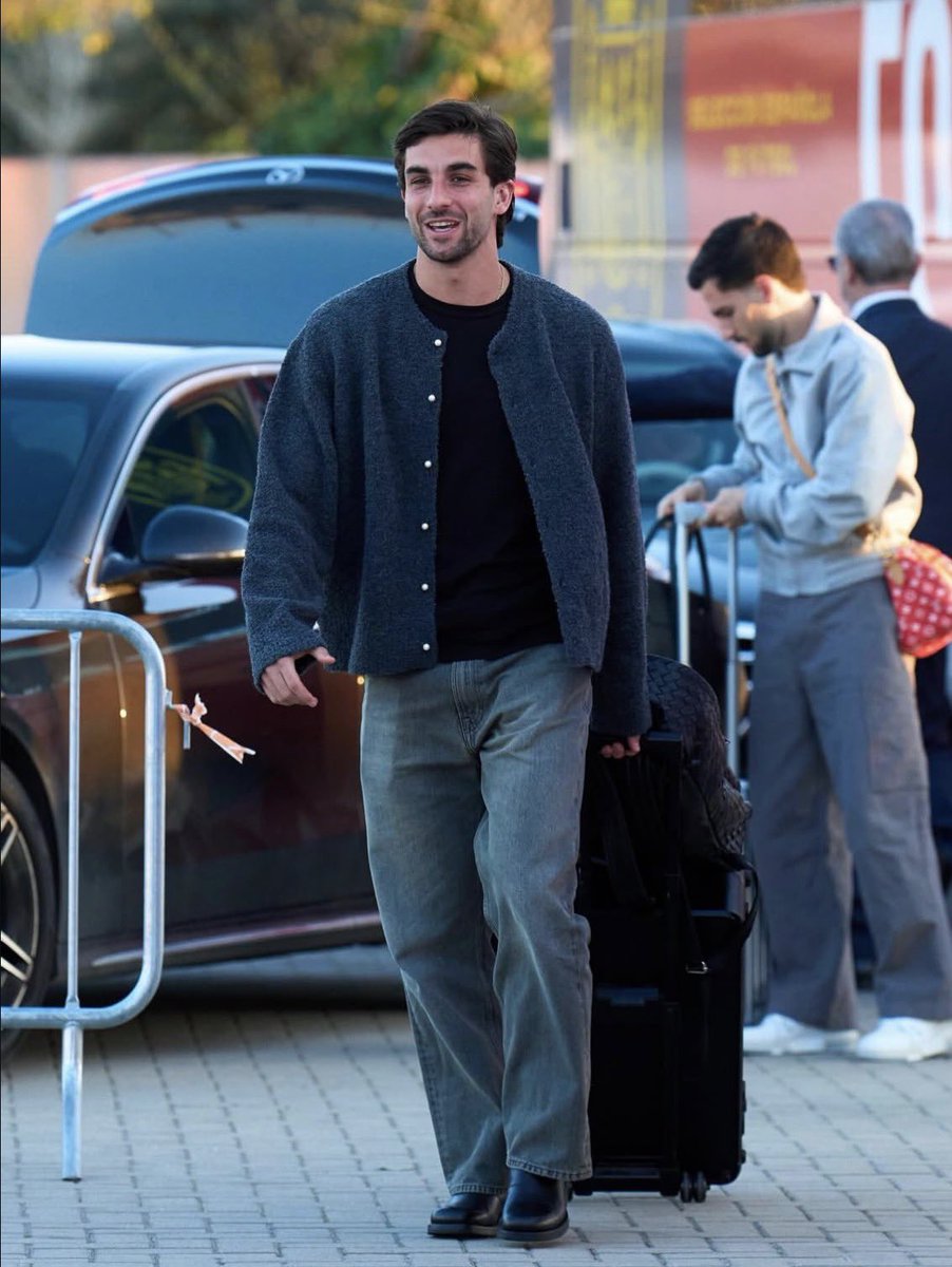 عبدالمحسن. tweet media