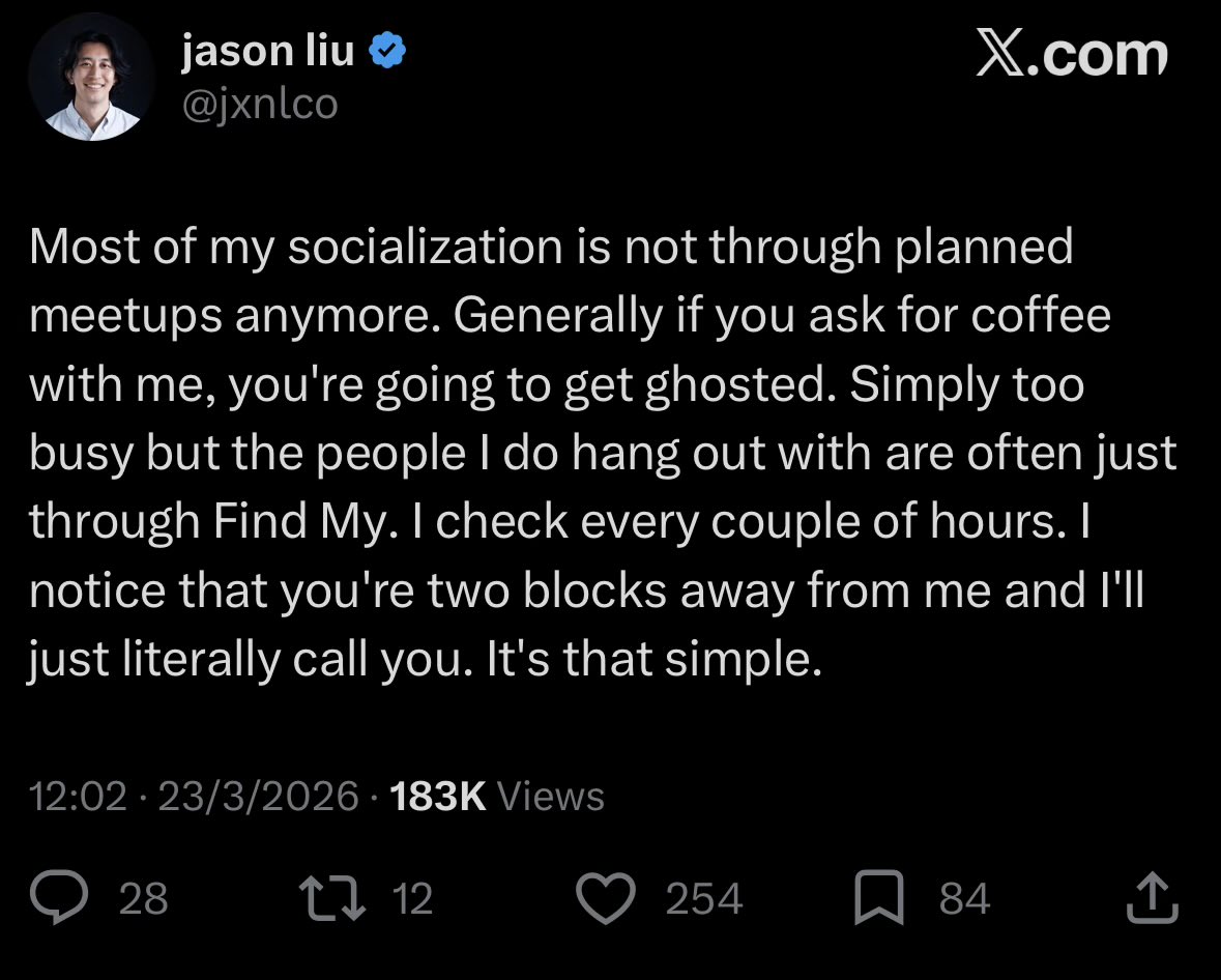 wombot 👀 tweet media