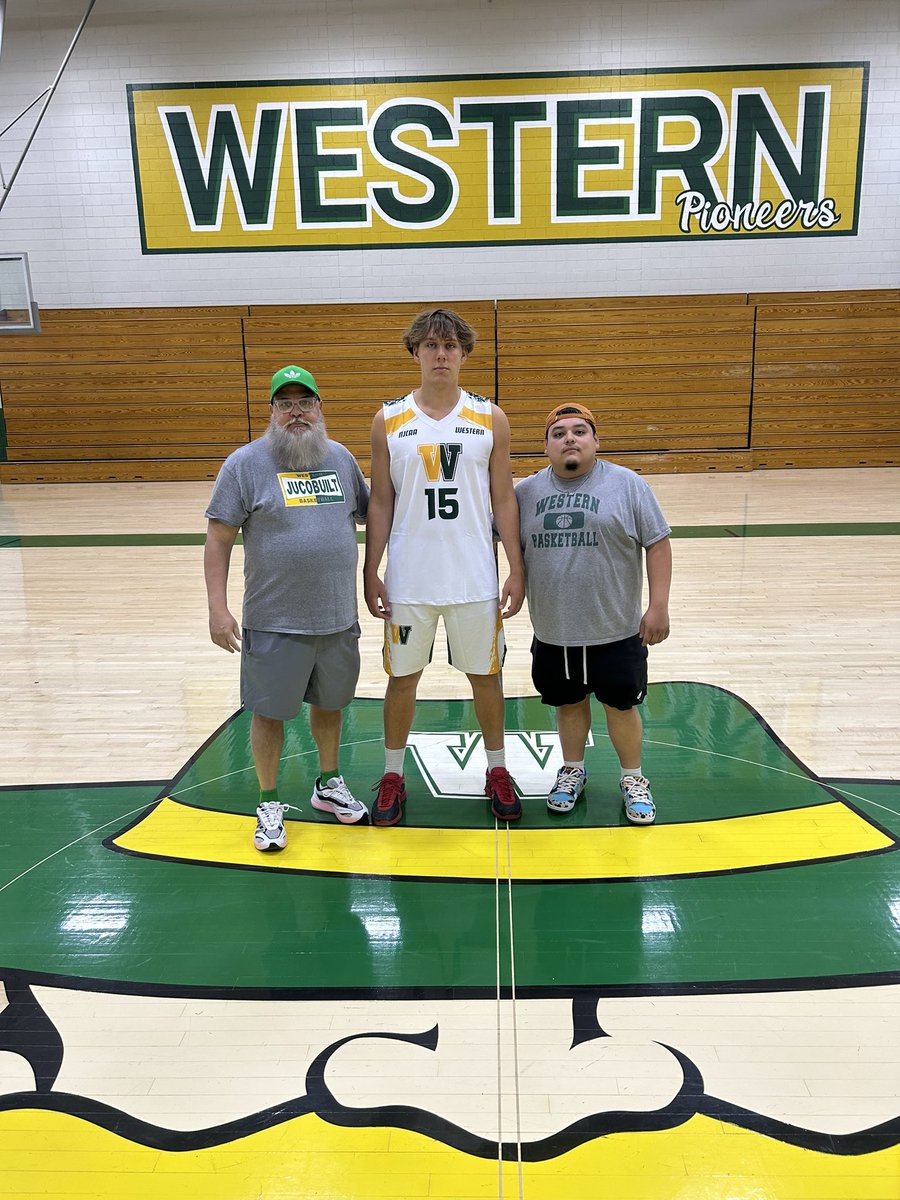 Coach Ro tweet media