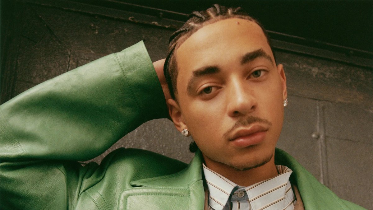 BuzzingPop's tweet image. Baddies’ Tommie Lee spotted getting cozy with Solange’s son Julez Smith.