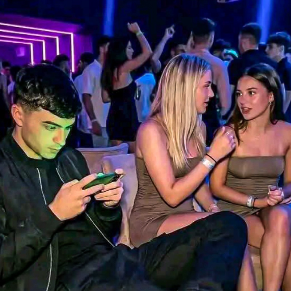 Il trovatore tweet media