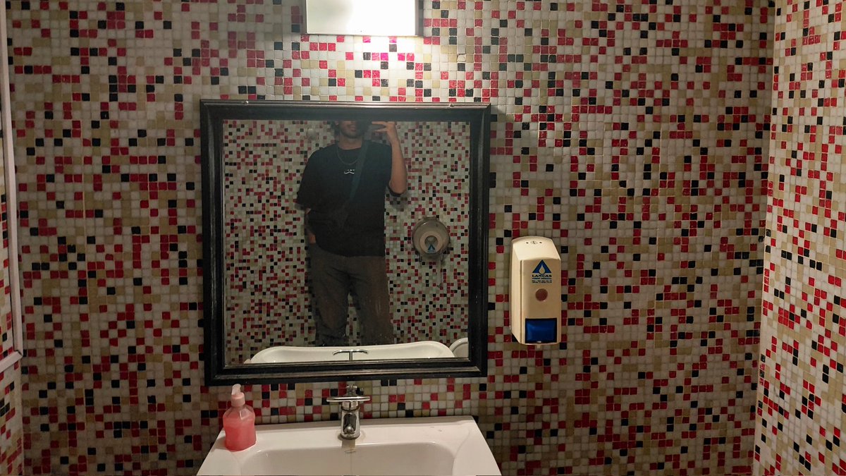 ¹⁹⁹⁶ tweet media