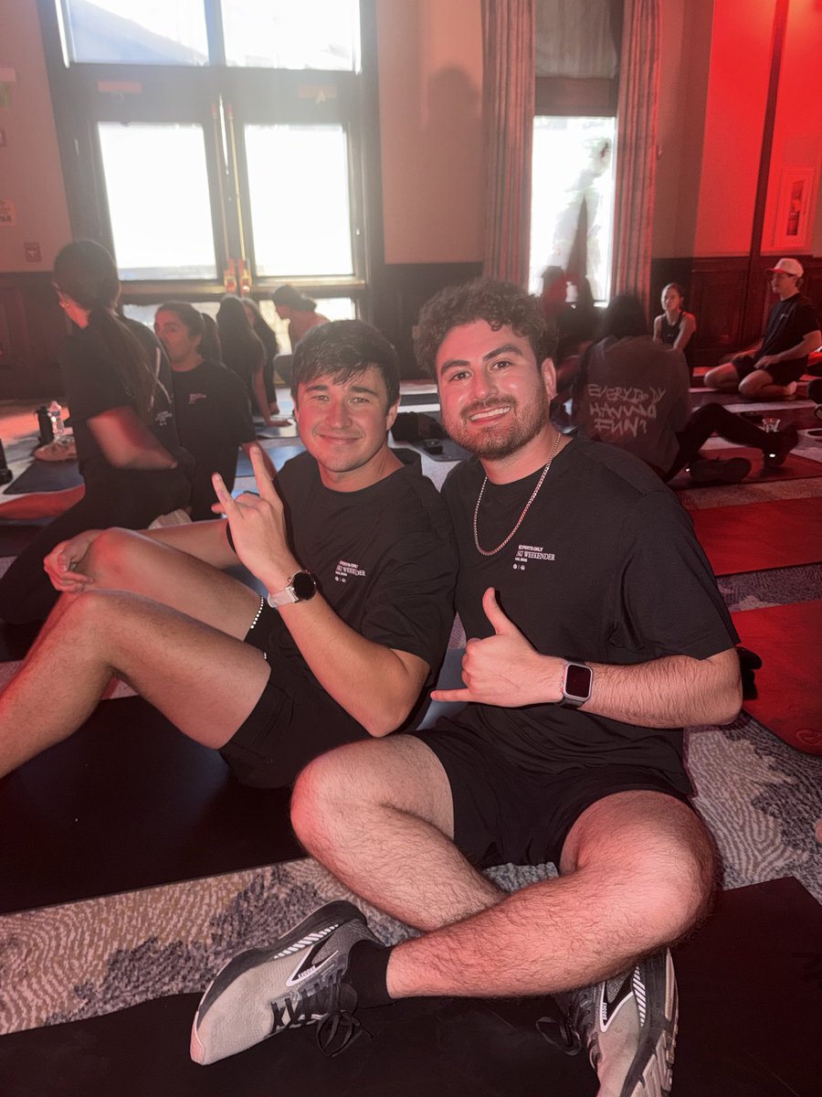 🔻L U K E🔻 tweet media