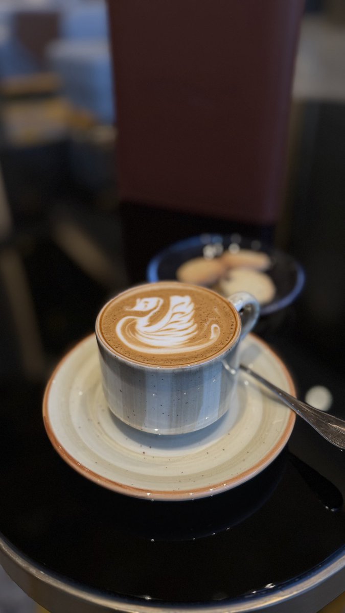 #الله_لا_يبلانا_هالحركات

لـك منّي ما أراه مِنـك ..❤️