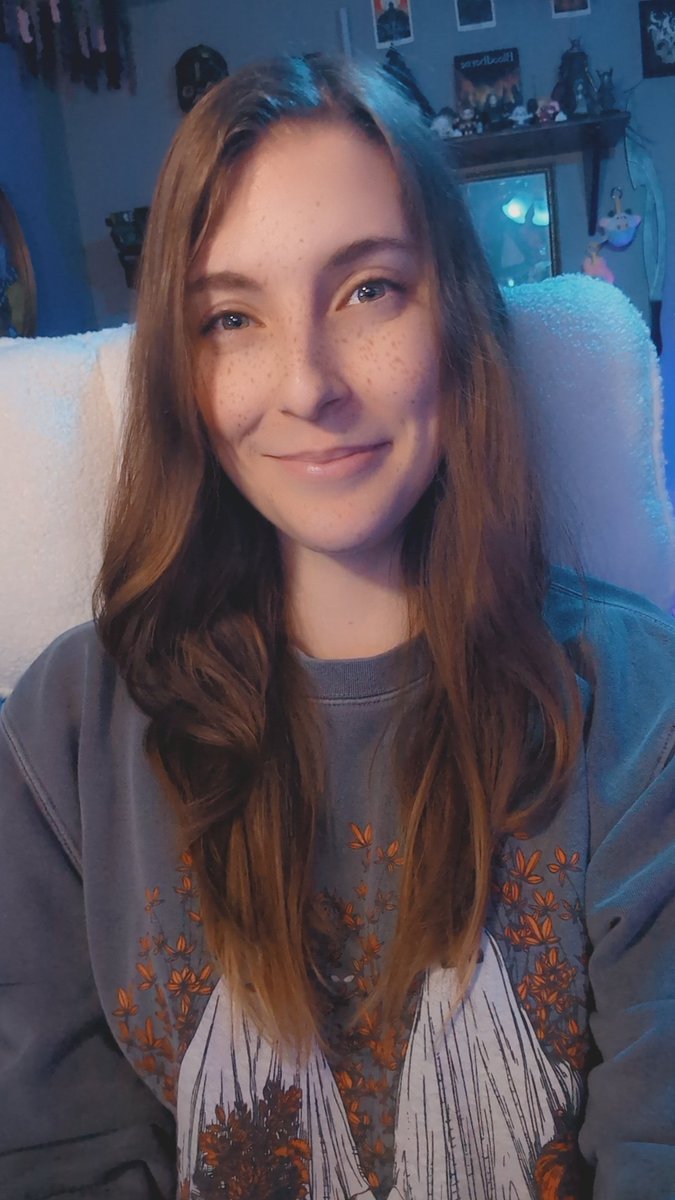 Kasey🌻👻 tweet media