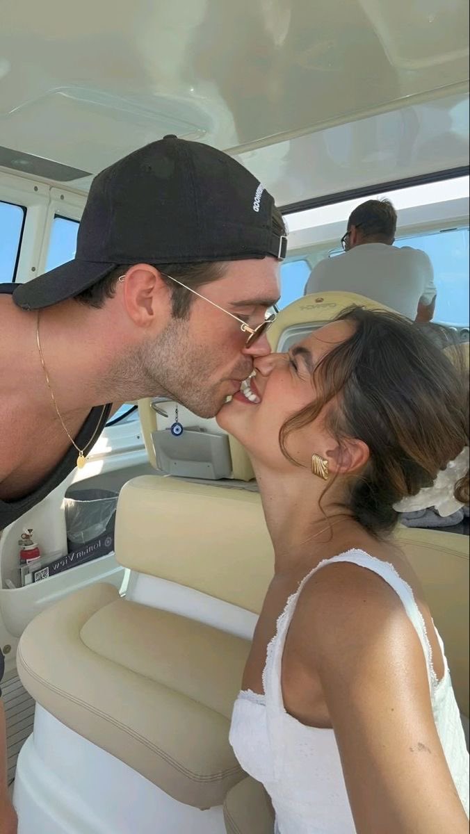 Luna Carter tweet media