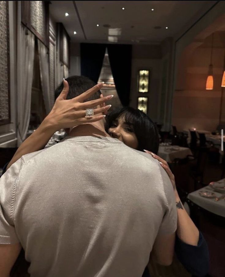 Luna Carter tweet media