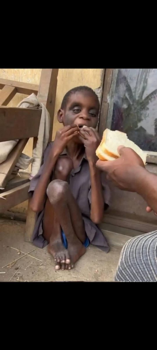 ranim_Mohameed's tweet photo. وكأن السودان ليس بلداً مسلماً ، سنحاسب عن صمتنا عنهاااااا
اين انتم يا مسلميننننننننن😭
اياكم ونسيان السودان يا أخوة💔

فضلاا  انشررررر علق شارك وادعو دعوة من قلبك لأهلنا واخواتنا في السودان
ولك الأجر بإذن الله🫶🫶 https://t.co/XY223x7xnR
