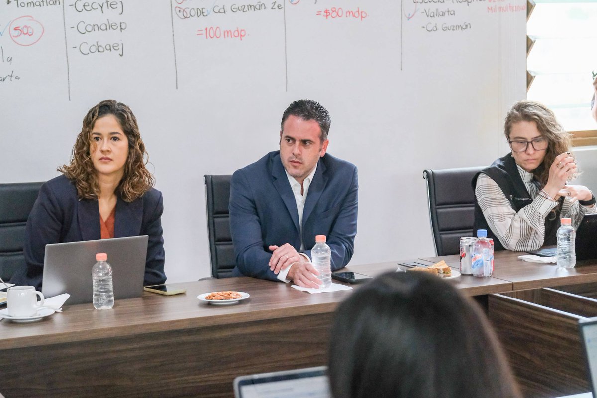 Alberto Esquer tweet media