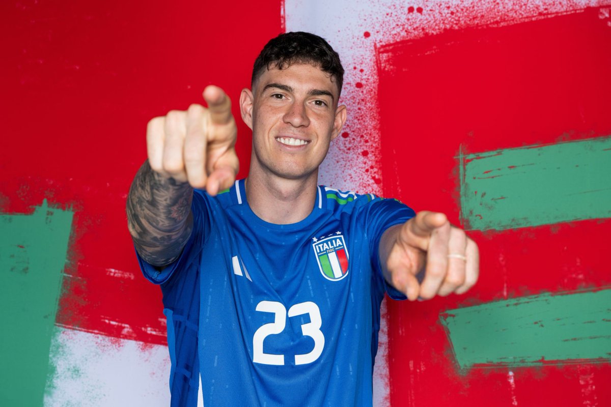 FCB World tweet media