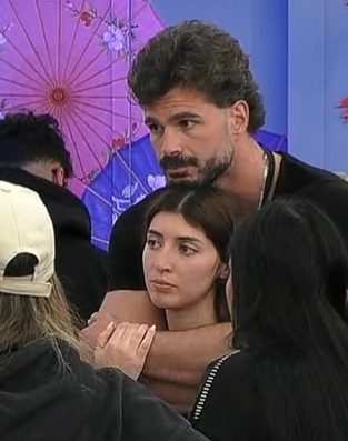 mrb. 🦋 tweet media