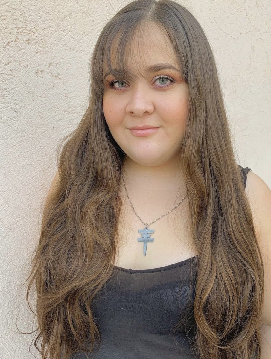 jromanqueen's tweet photo. les dije que me veía más bonita ahorita a mis 28 que cuando estaba más jovencita https://t.co/8pad7i51TD