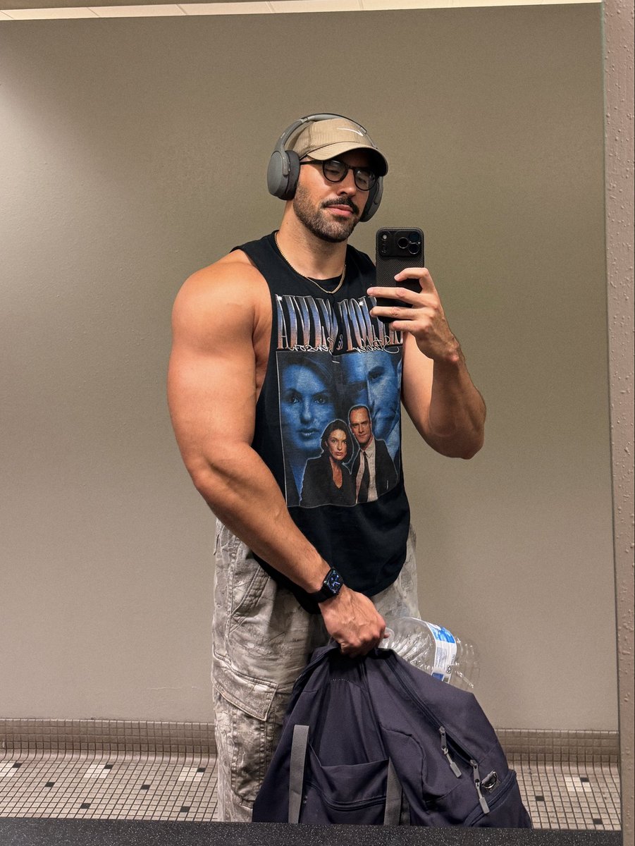 uninspired beige tweet media