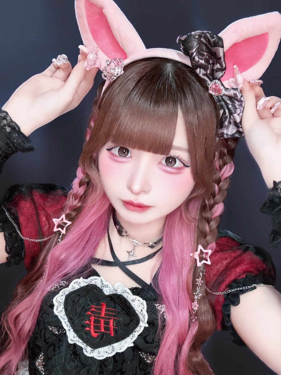 恋月 りこ🐇🩷甘いものには毒がある。/マジカルツインテール/よふかしツインテール tweet media