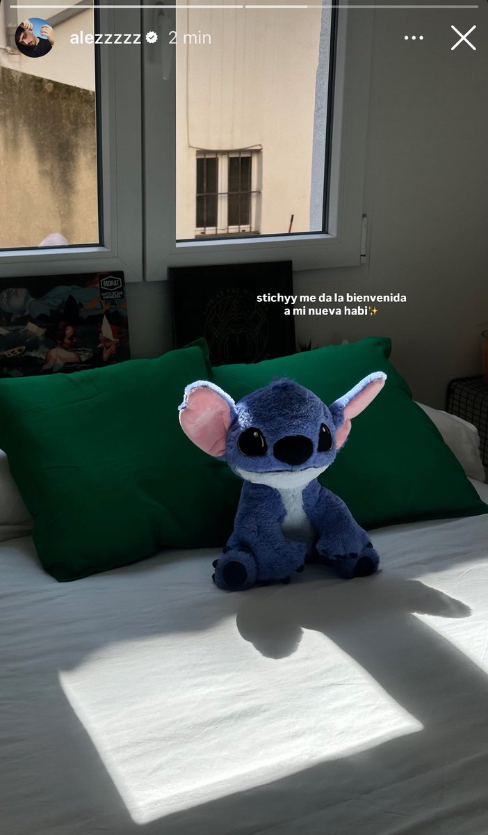 Mía 🌸 tweet media