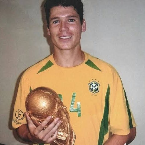 Noite de Copa tweet media