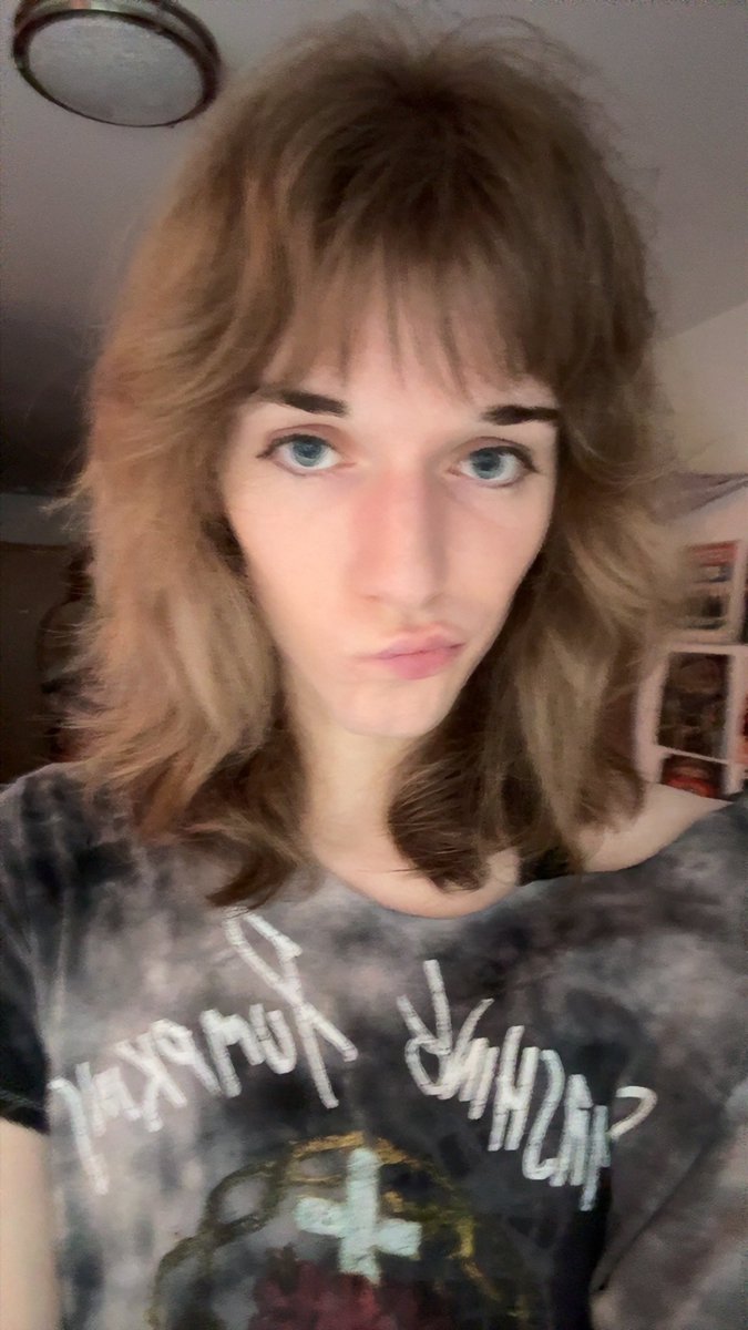 mikayla 🏳️‍⚧️ tweet media