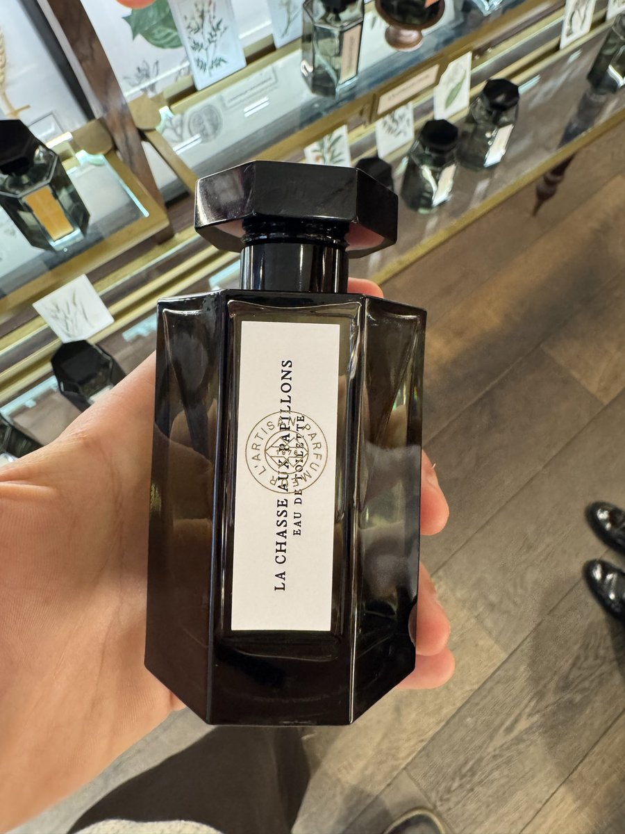 Hustle_Hard_75 tweet media