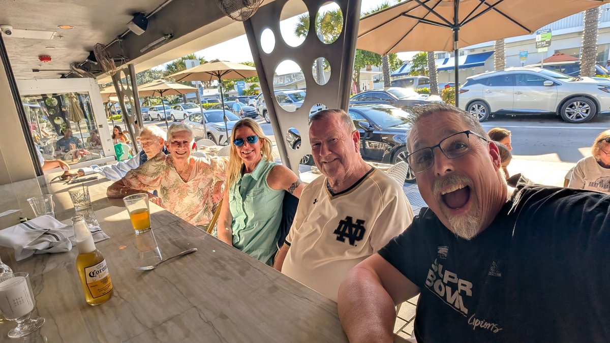 LaurenAPN's tweet photo. ☀️🌊🏖️😁❤️
#Pier14
#LaurderdaleByTheSea https://t.co/hQQCWrVZpi