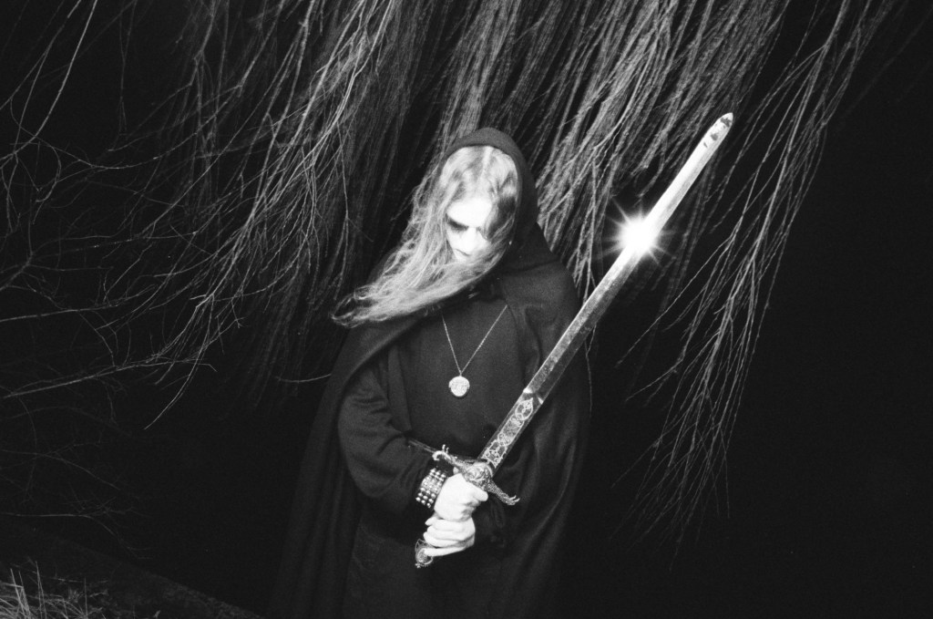 ⛧ 𝕋𝕙𝕖 𝕊𝕝𝕒𝕤𝕙𝕖𝕣 ℙ𝕠𝕤𝕥 ⛧ tweet media