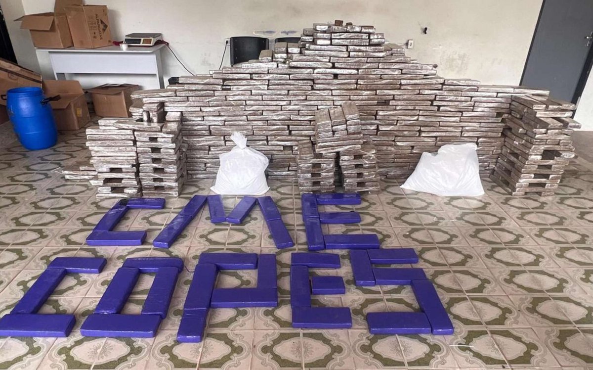 boramaceio's tweet photo. APREENSÃØ DE DRØGAS EM ARAPIRACA CHEGA A 650 QUILOS; AÇÃO FEZ PARTE DE OPERAÇÃO CONJUNTA COM PE https://t.co/1tzJKtXc2J