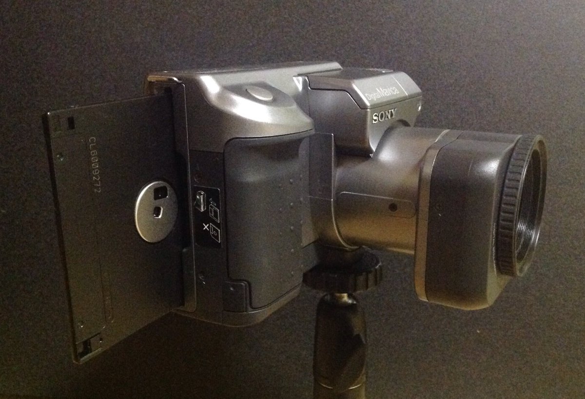 ころな tweet media