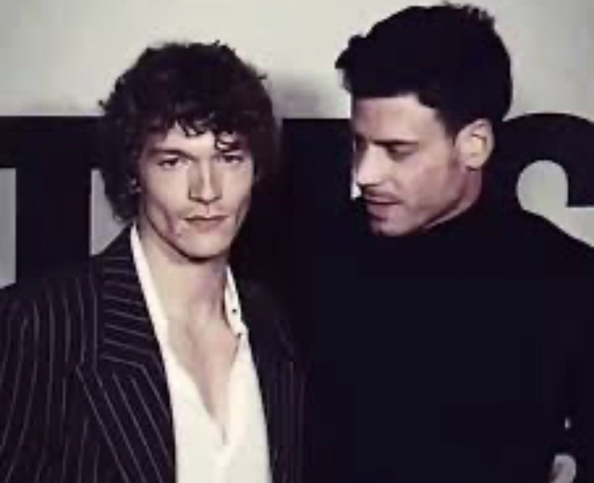 seeyouandiam's tweet image. Best Friends. It’s totally cool -  I couple dress with my bestie and stare into his eyes. I also pull him in tight in front of the paps , but no biggie #nohomo .
