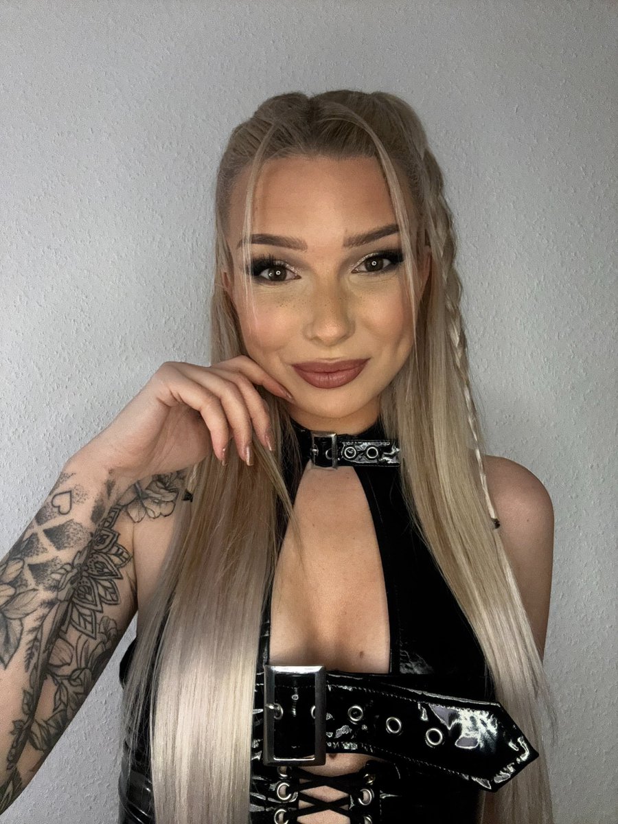 Herrin Rebecca👸🏼 tweet media