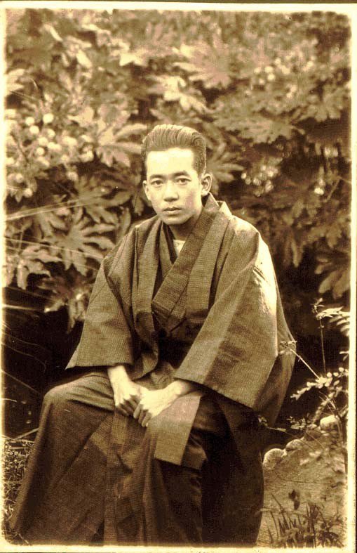#おはようございます 

2026/03/24(火)
 #マキノ忌 です。

大正・昭和期の小説家・牧野信一の1936年の忌日。
1919年に早稲田大学文学部英文学科を卒業。同年、同人雑誌『十三人』に『爪』を発表し、島崎藤村に認められた人です。

細かい字が最近……

ご安全に！
