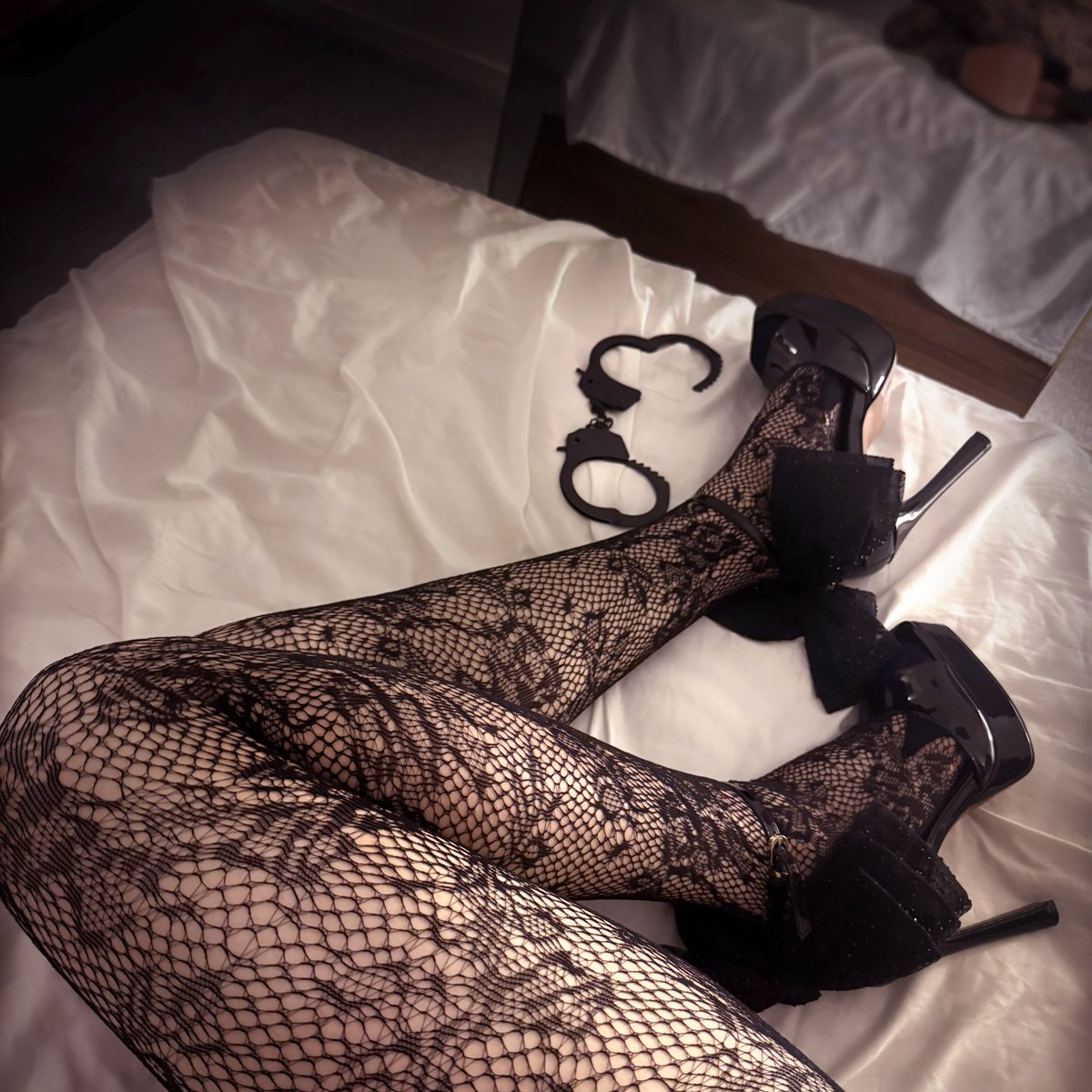 HornyOnVain 🔔💜 tweet media