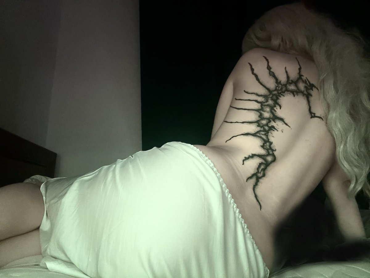 blublublu tweet media