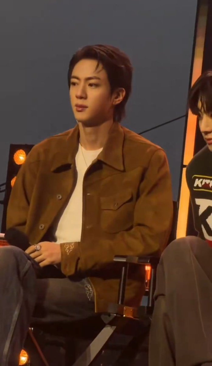 HamHam Jin 🍎 tweet media