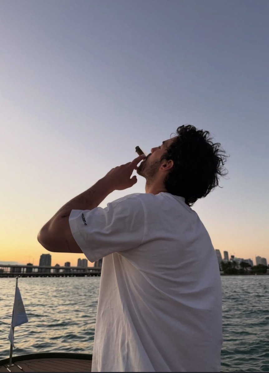 peighton(greighton)🕊 tweet media