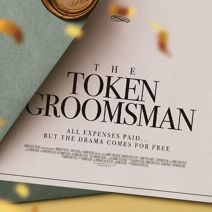 TLautnerBRsite's tweet photo. 🚨| NEWS: Comédia romântica estrelada por Taylor Lautner terá gravações iniciadas na primavera europeia

Segundo os portais Screen Daily e The Production List, ''The Token Groomsman'' deve começar suas filmagens nesse período, com locações previstas na Itália. 

O filme já passou, e ainda está passando, por negociações importantes, incluindo o interesse de grandes distribuidoras que pretendem levá-lo para os cinemas dos Estados Unidos e também para o mercado internacional. 

A história acompanha um homem totalmente focado na carreira que aceita o convite para ser padrinho em um casamento de luxo, mesmo sem lembrar quem é o noivo. Durante a viagem, ele acaba se envolvendo com a irmã da noiva, dando início a um romance inesperado. 

O elenco também conta com nomes como Sarah Hyland, Andie MacDowell, Brenton Thwaites e Kane Brown.

⚠️ Vale destacar que o cronograma de gravações pode sofrer alterações conforme o andamento da produção.