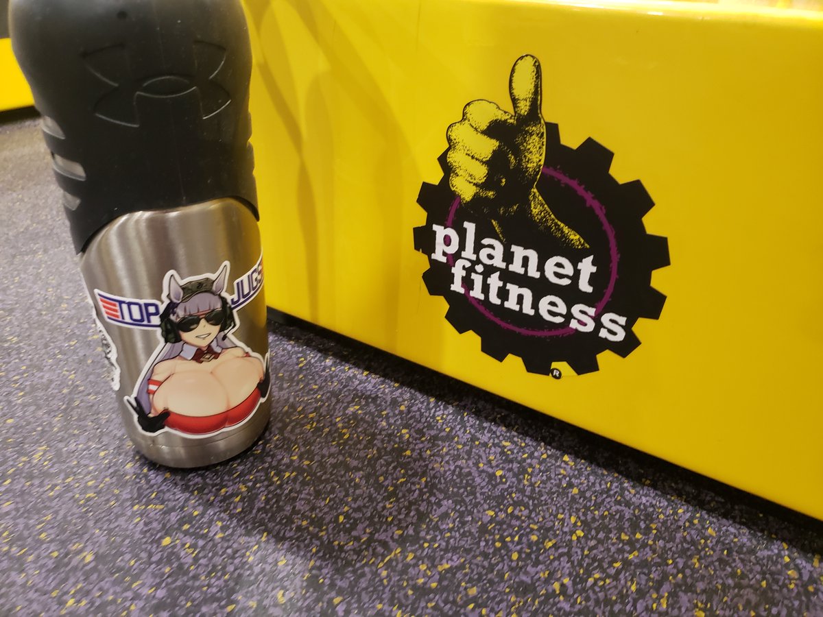 MASSGRAVE_ART's tweet photo. Am I a jerk for having my own thing on display at the Planet Fitness? https://t.co/6AadczdbZU