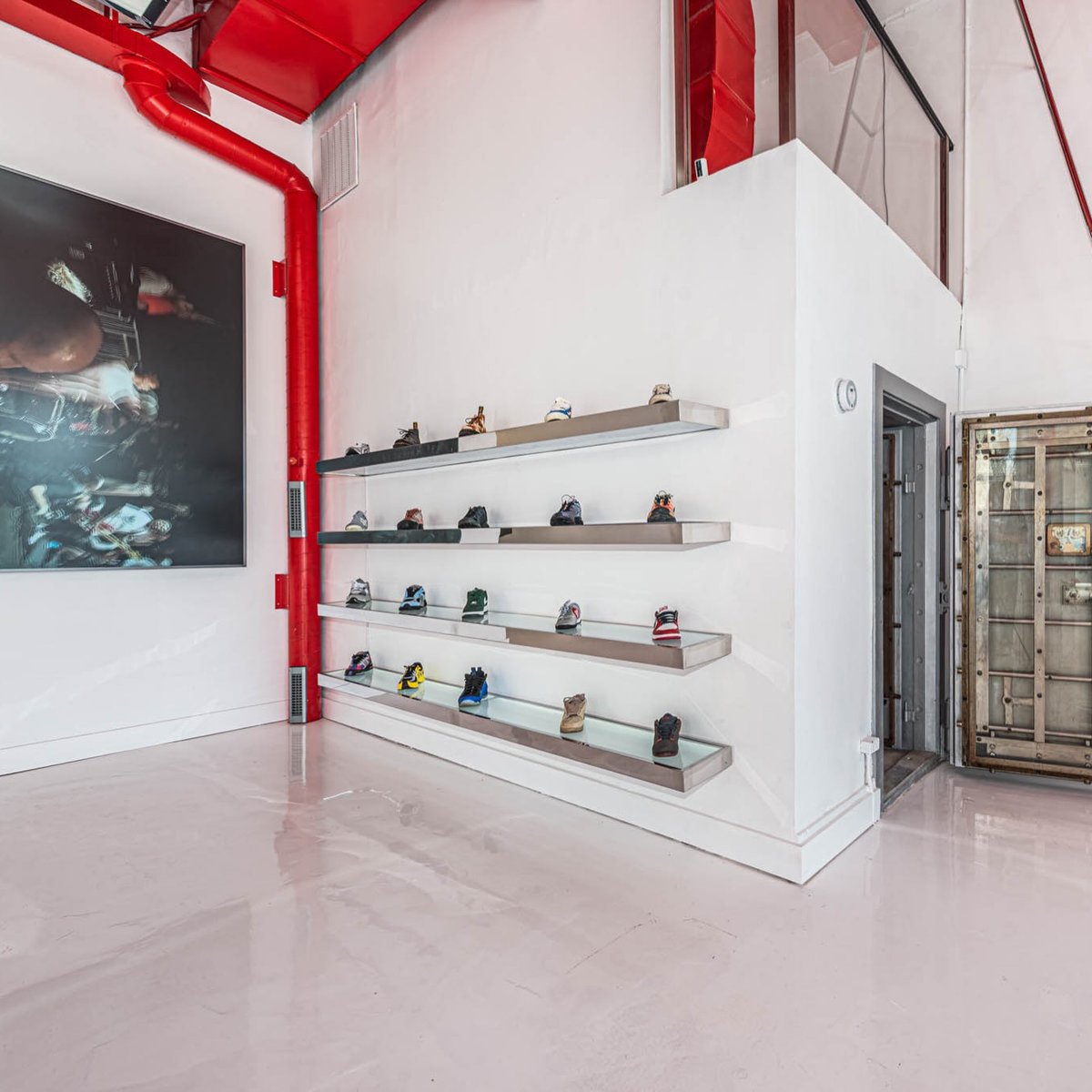 Modern Notoriety tweet media