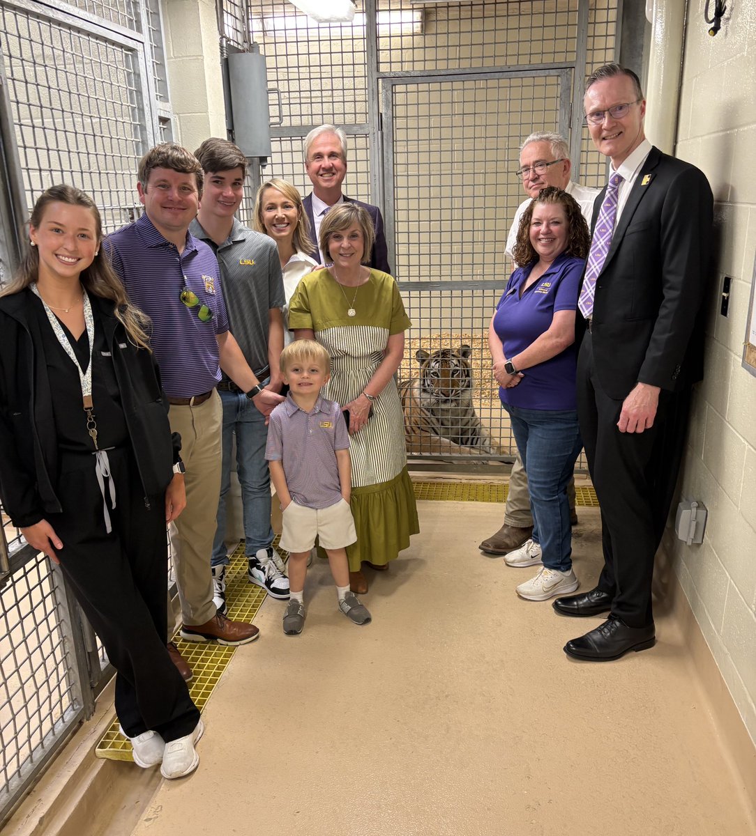 LSU Vet Med Dean tweet media